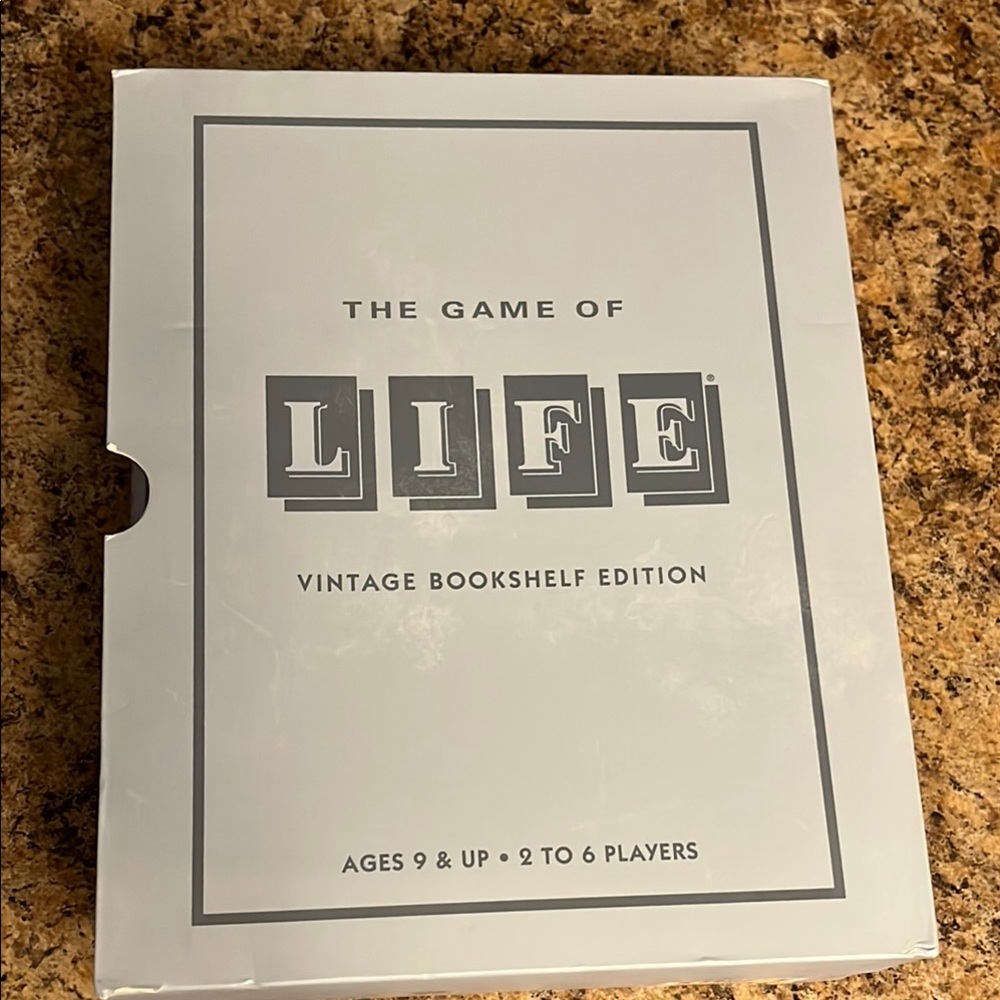 The Game of Life Vintage Bookshelf Edition - Gray